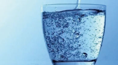 随取随用的瓶装水相比净水器 真得更好吗？